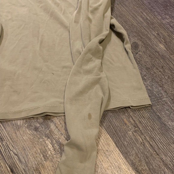 Cotton On Green Fitted Long Sleeve Blouse, size small - Picture 3 of 3